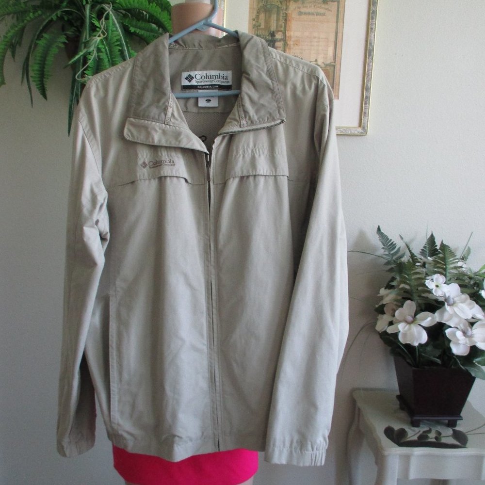 COLUMBIA men's  jacket - sz L - Excellent Condition! - Worn only once or twice!